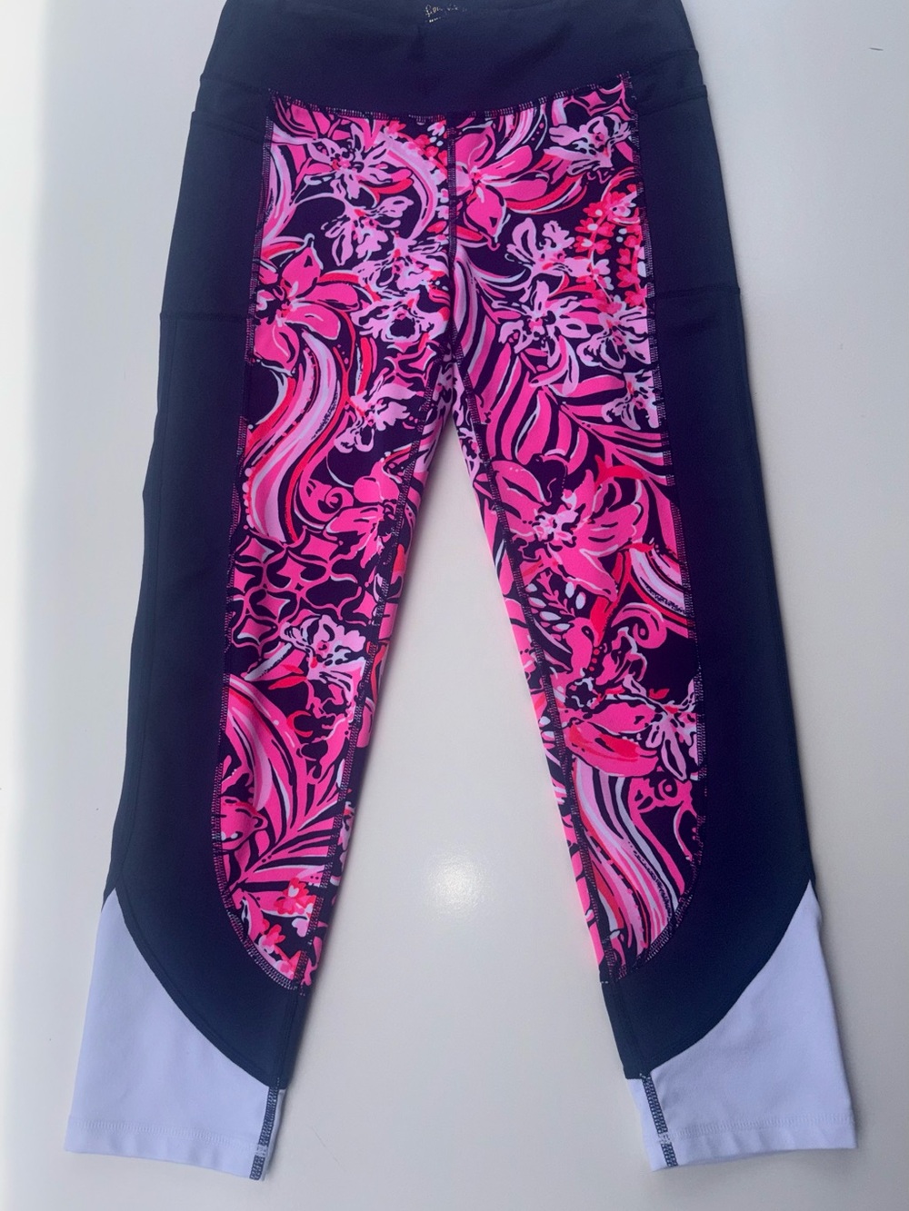 Lily pulitzer  Navy Waistband Leggings with Pink Patterned Lining